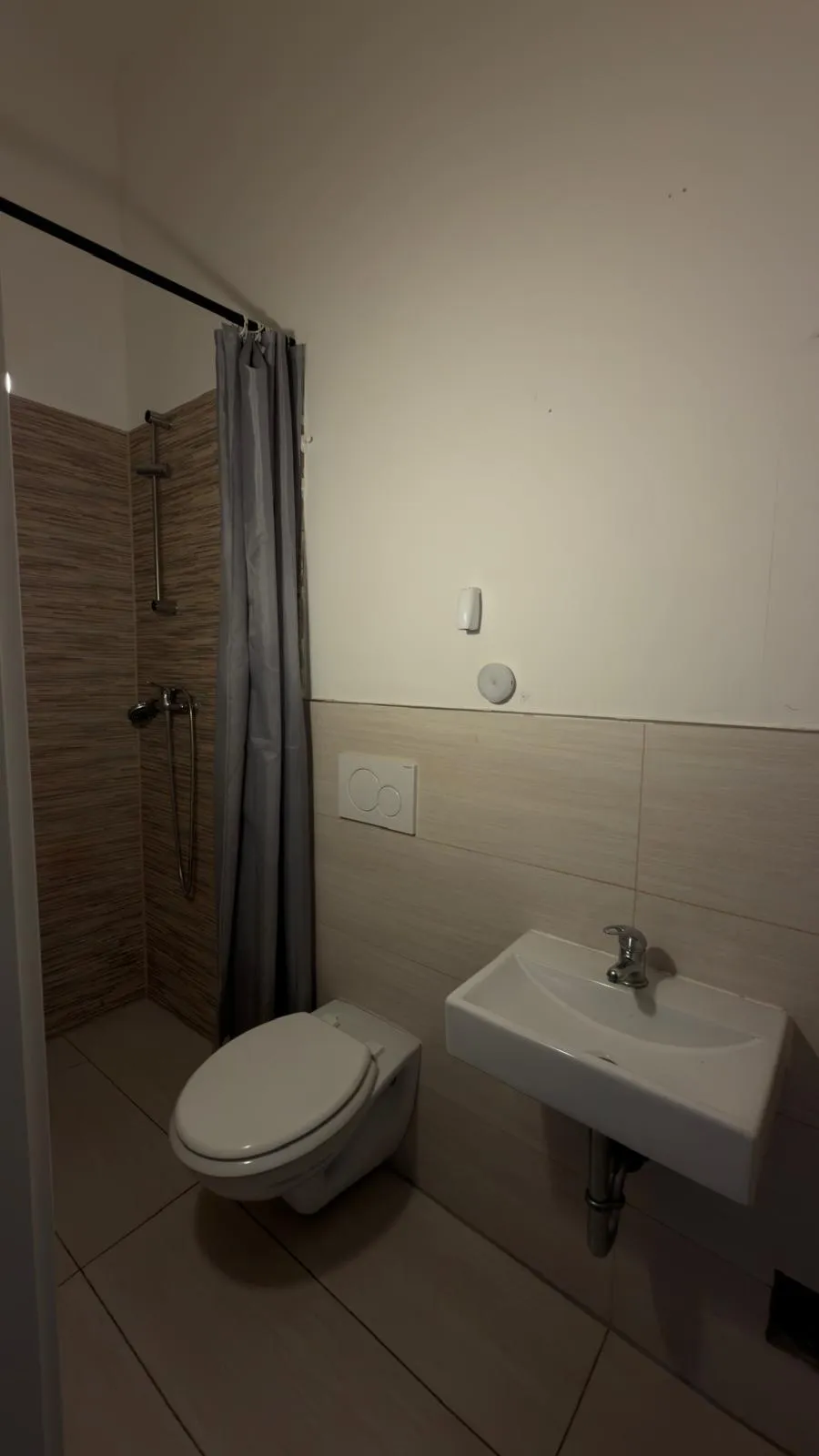 Konrad Adenauer Allee 41 - 18